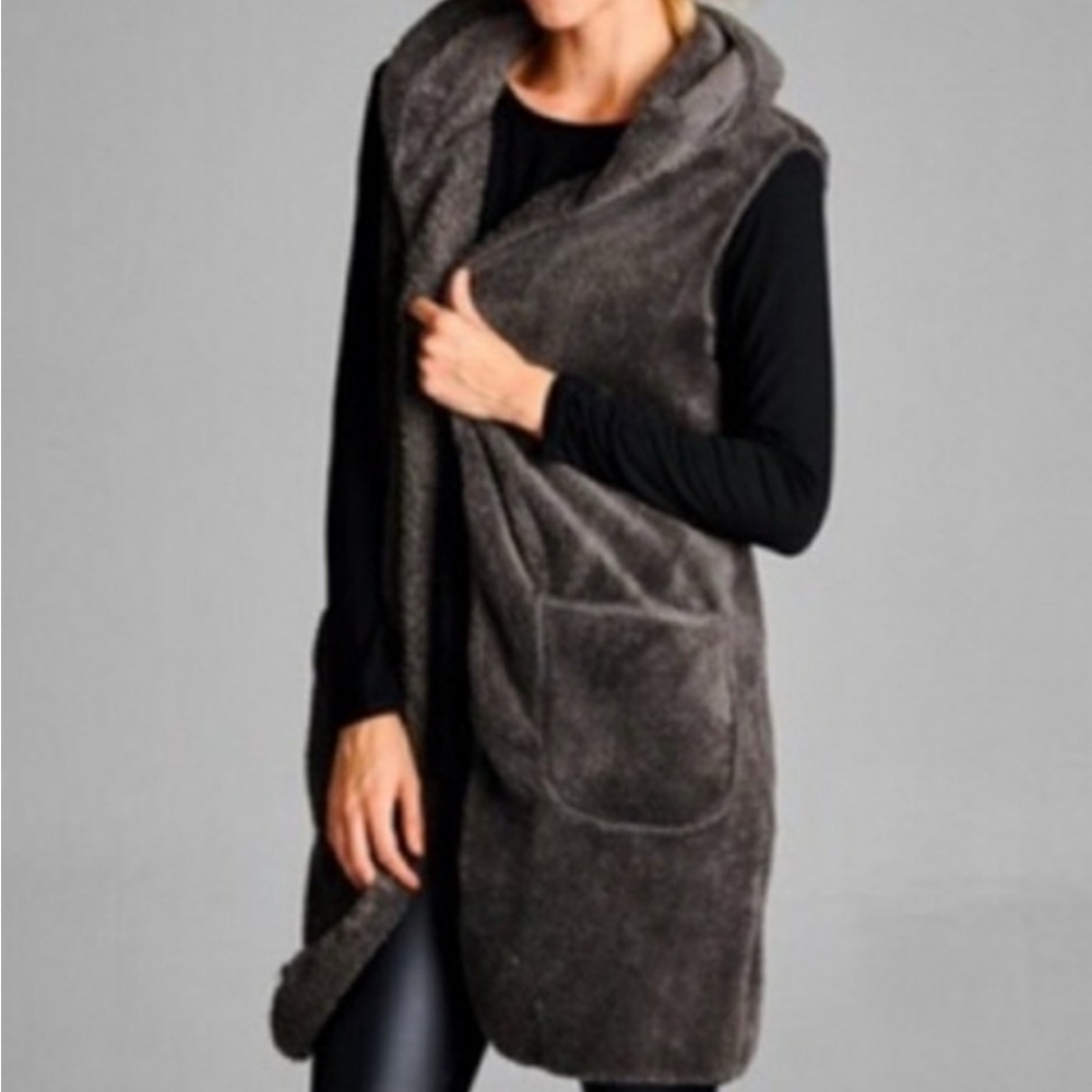 Cherish Hoodie Sherpa Vest